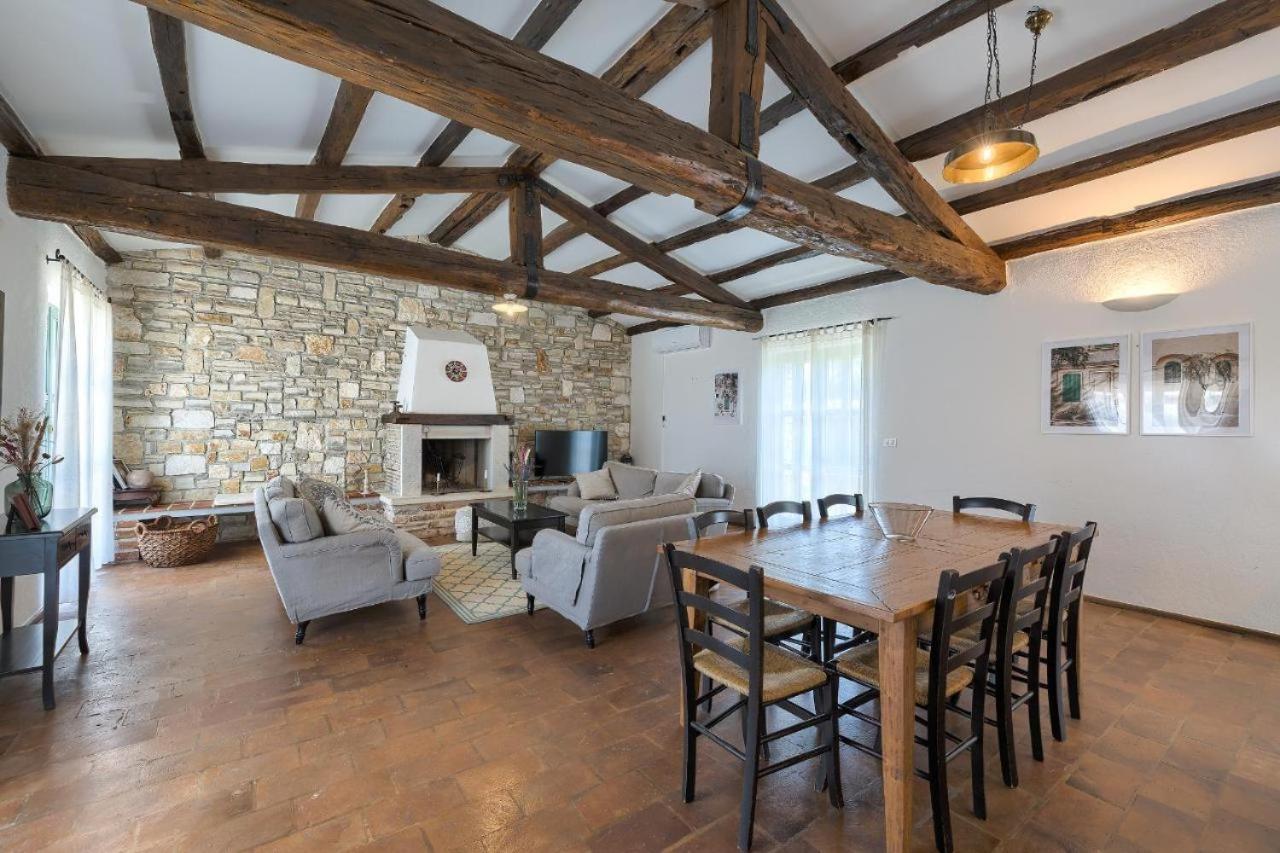 Villa Leopoldo By Istrian Country Houses Barat  外观 照片