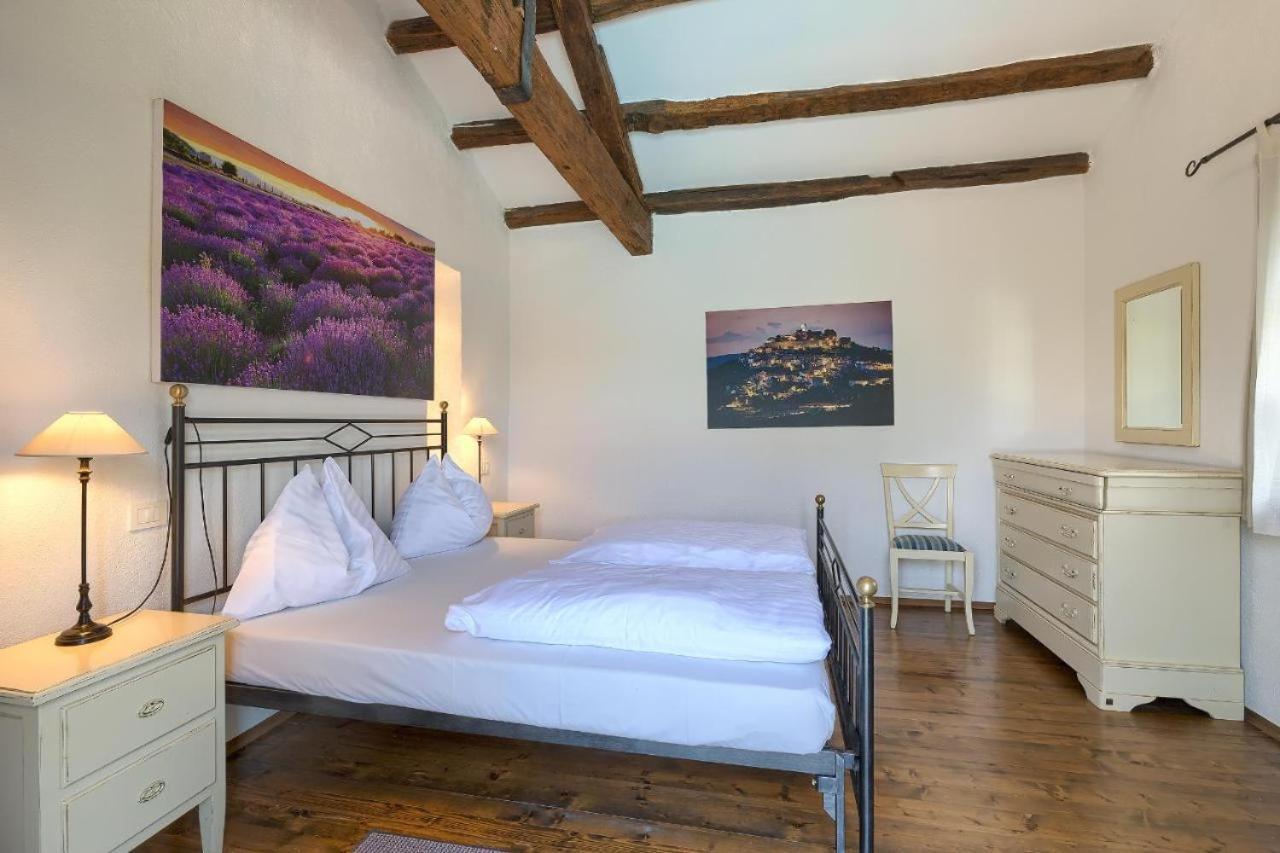 Villa Leopoldo By Istrian Country Houses Barat  外观 照片