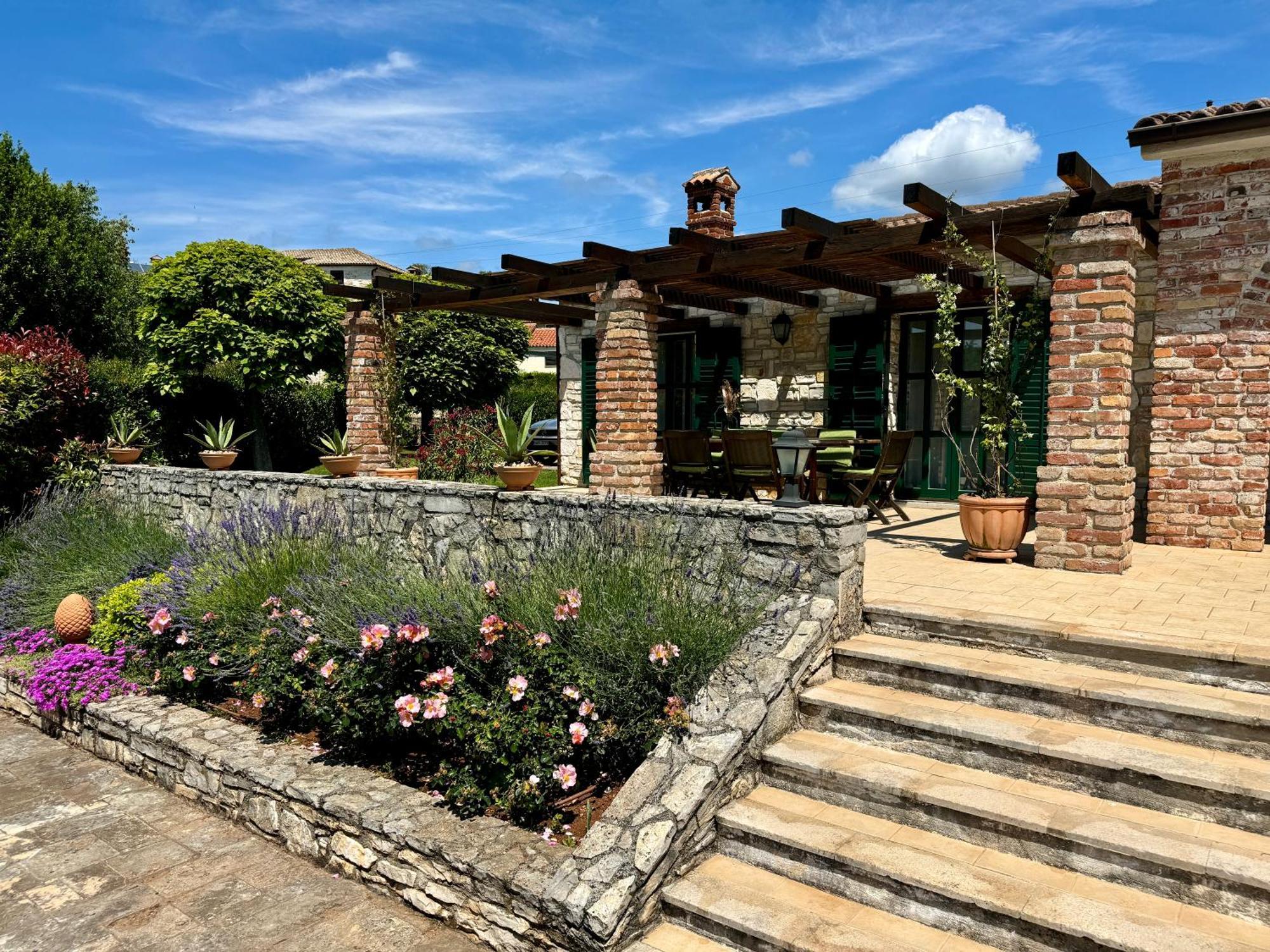 Villa Leopoldo By Istrian Country Houses Barat  外观 照片