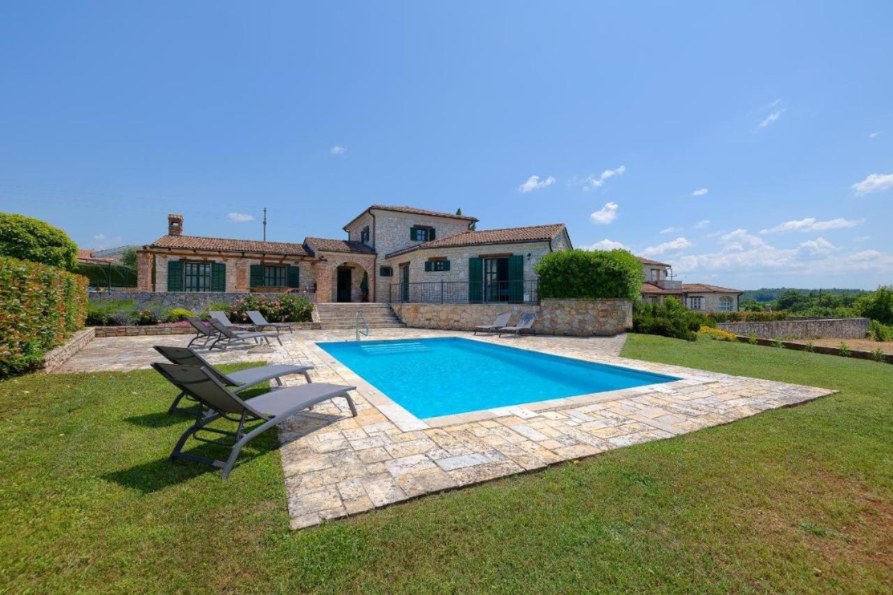 Villa Leopoldo By Istrian Country Houses Barat  外观 照片